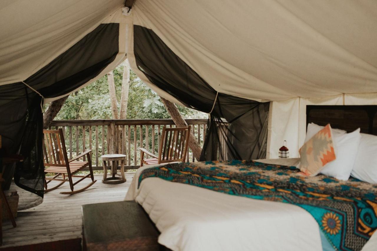 Hotel Firelight Camps Ithaca Exterior foto